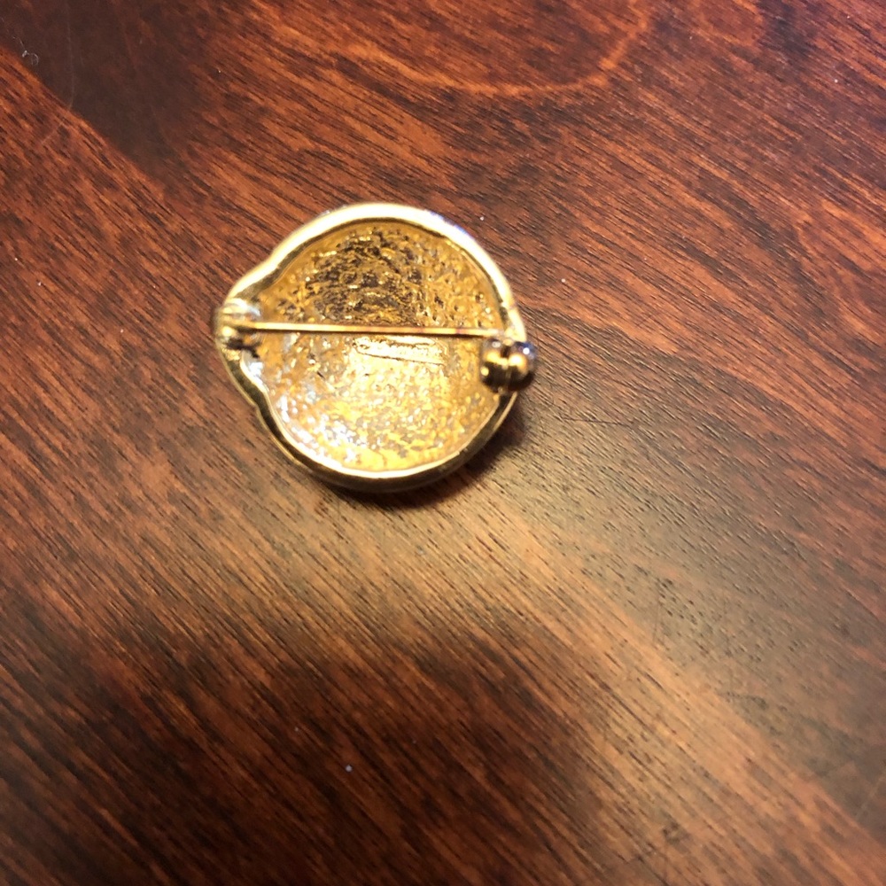 Ladybug Pin - Picture 2 of 2